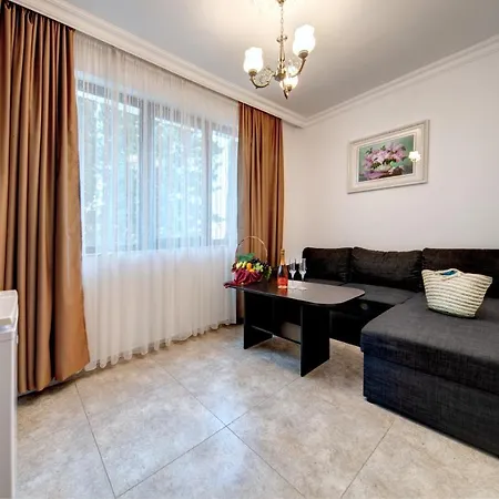 Хотел кокиче